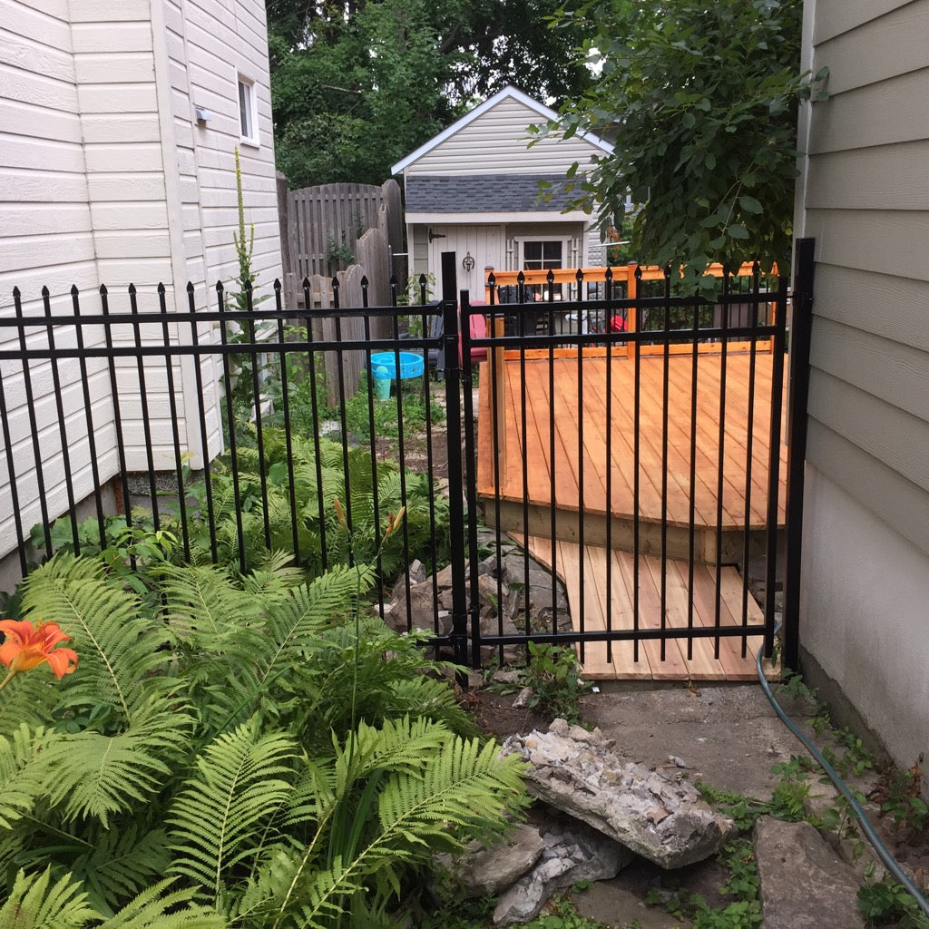Medallion Fence